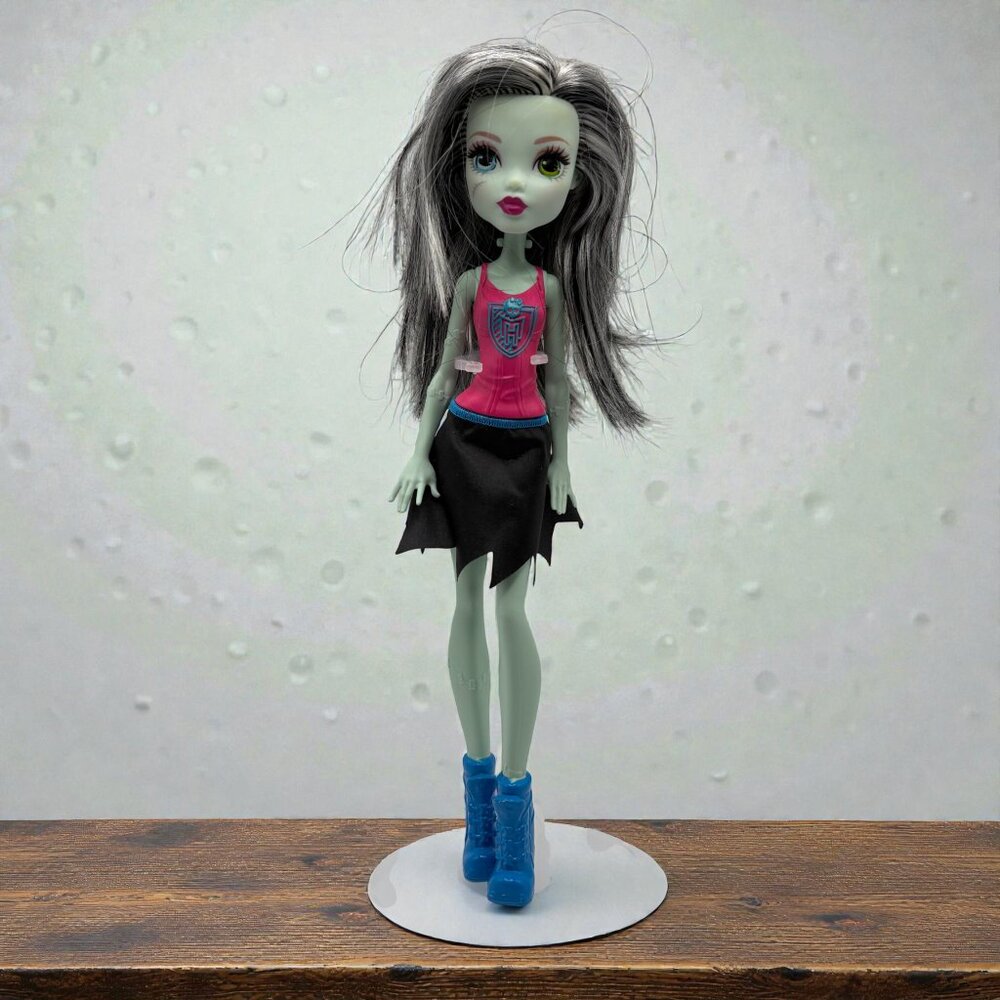 Monster High Frankie Stein High Ghoul Spirit Cheerleader Doll 2015 (SKU: 528TO)